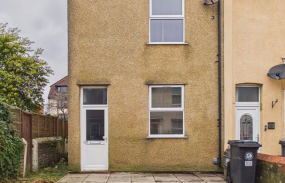 Updating in Kingswood photo